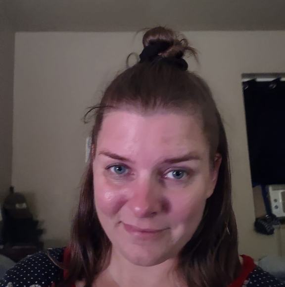 Meet your Posher, Abigail - Picture 1 of 1